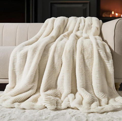 Dreamy soft warmth from a sculpted faux fur blanket. OEKOTEX certified.